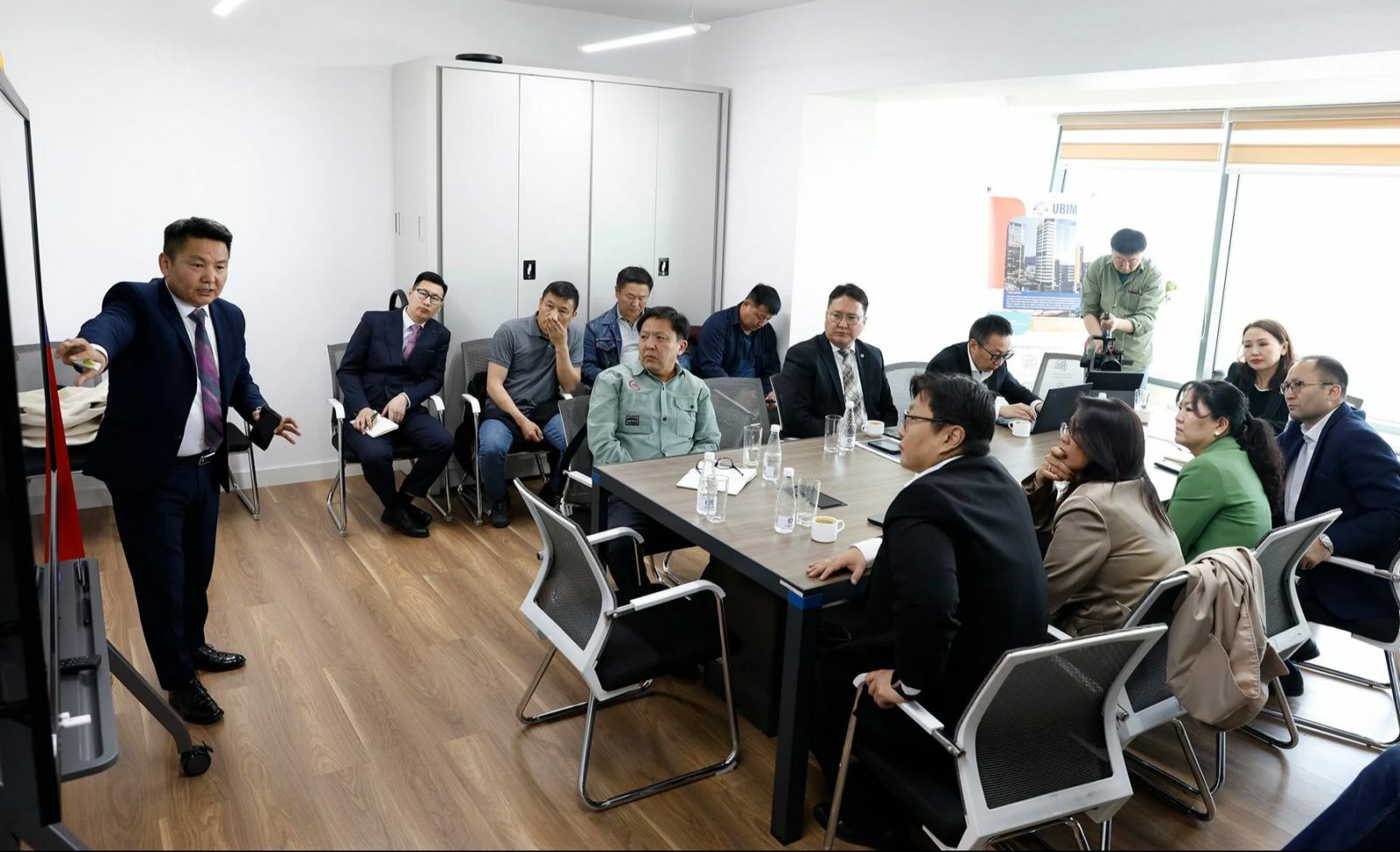ᠨᠡᠶᠢᠰᠯᠡᠯ ᠳ᠋ᠦ ᠲᠡᢉᠡᢉᠡᠪᠦᠷᠢ᠂ ᠯᠣᢉᠢᠰᠲ᠋ᠢᠻ  ᠦᠨ ᠦᠢᠯᠡ ᠠᠵᠢᠯᠯᠠᠭ᠎ᠠ ᠶᠠᠪᠤᠭᠤᠯᠵᠤ ᠪᠤᠢ ᠠᠨ ᠪᠠᠶᠢᠭᠤᠯᠤᠯᠭ᠎ᠠ ᠶ᠋ᠢᠨ ᠲᠥᠯᠦᢉᠡᠯᠡᠯ᠂ ᠬᠣᠯᠪᠤᠭᠠᠳ  ᠦᠨ ᠤᠳᠤᠷᠢᠳᠤᠯᠭ᠎ᠠ ᠨᠤᠭᠤᠳ  ᠦᠨ ᠰᠠᠨᠠᠯ  ᠢ ᠰᠣᠨᠤᠰᠤᠯ᠎ᠠ