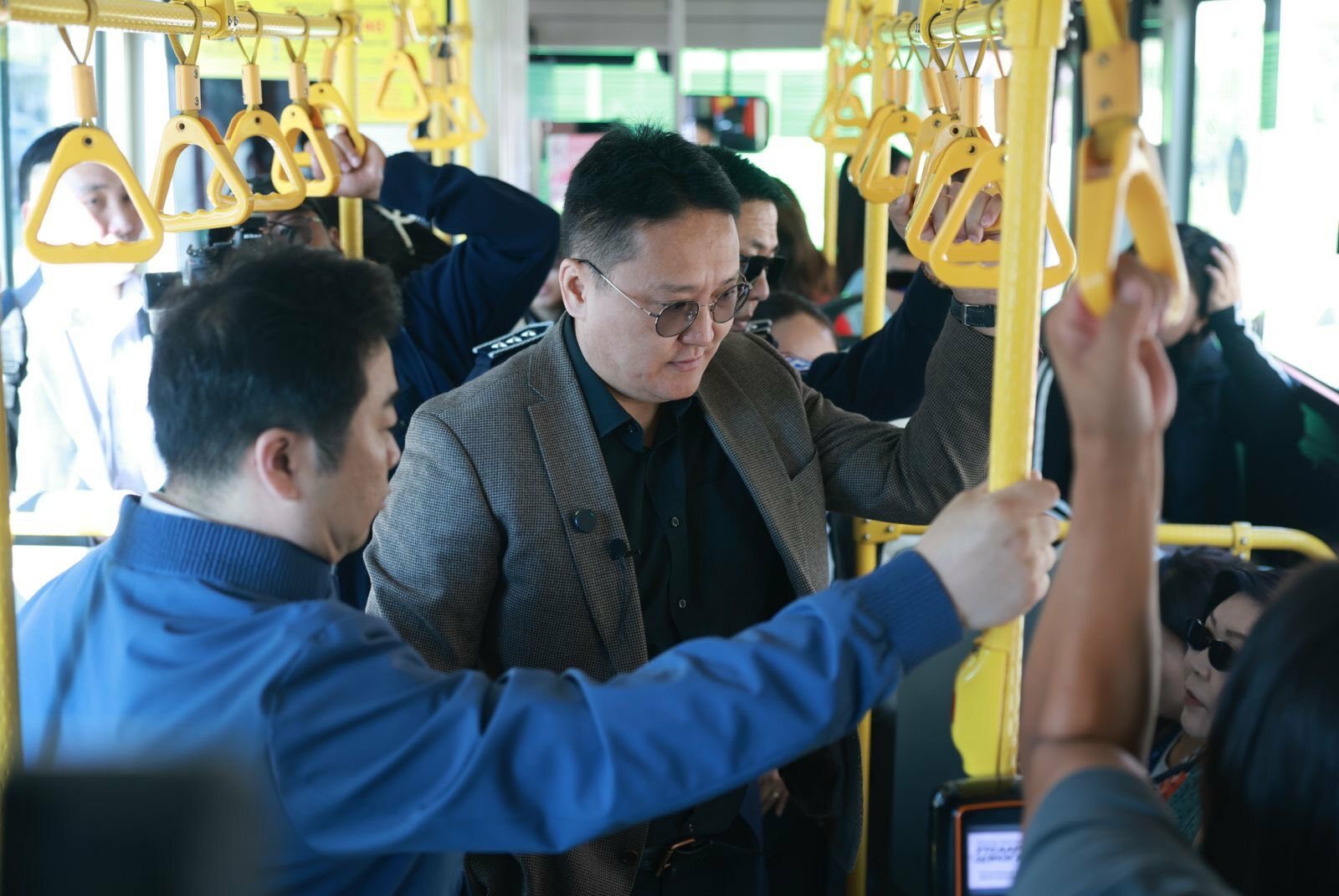 ᠨᠡᠶᠢᠲᠡ ᠶ᠋ᠢᠨ ᠲᠡᢉᠡᢉᠡᠪᠦᠷᠢ ᠶ᠋ᠢᠨ ᠨᠢᢉᠡᠳᠦ᠋ᢉᠡᠷ ᠡᠩᠨᠡᠭᠡ ᠶ᠋ᠢ ᠴᠢᠯᠦᢉᠡᠯᠡᢉᠰᠡᠨ  ᠢᠢᠡᠷ ᠠᠦ᠋ᠲ᠋ᠣᠪᠦ᠋ᠰ ᠬᠦᠯᠢᠶᠡᠬᠦ ᠬᠤᠭᠤᠴᠠᠭ᠎ᠠ ᠪᠠᠭᠠᠰᠴᠤ᠂ ᠬᠤᠷᠳᠤ ᠒᠂᠗ ᠬᠤᠪᠢ ᠪᠠᠷ ᠨᠡᠮᠡᢉᠳᠡᠵᠡᠢ