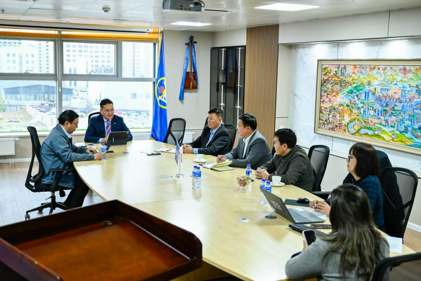 ᠲ‍᠂ᠲᠡᢉᠦᠯᠳᠡᠷ: ᠵᠣᠷᠴᠢᠭᠴᠢ ᠢᠷᢉᠡᠨ ᠪ ᠦᠨᠡᠮᠯᠡᠬᠦ ᠪᠡᠷ  ᠢᠶᠡᠨ ᠨᠡᠶᠢᠲᠡ ᠶ᠋ᠢᠨ ᠲᠡᢉᠡᢉᠡᠪᠦᠷᠢ ᠪᠡᠷ ᠦᠢᠯᠡᠴᠢᠯᠡᢉᠦᠯᠬᠦ ᠪᠣᠯᠤᠮᠵᠢ ᠪᠦᠷᠢᠳᠦᠨ᠎ᠡ